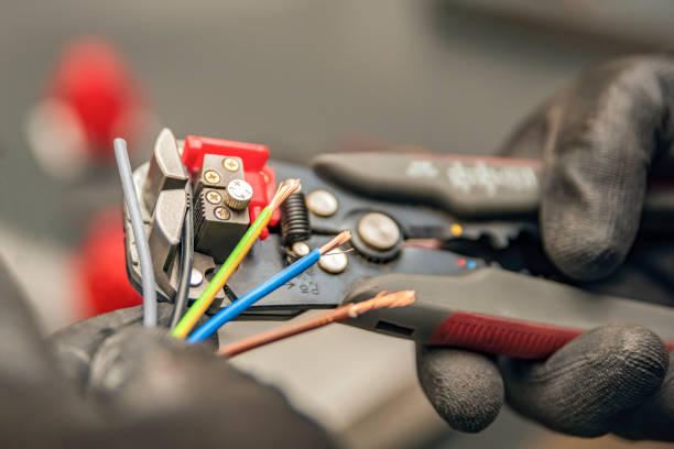 Best Electrical Troubleshooting Services  in Fabrica, TX
